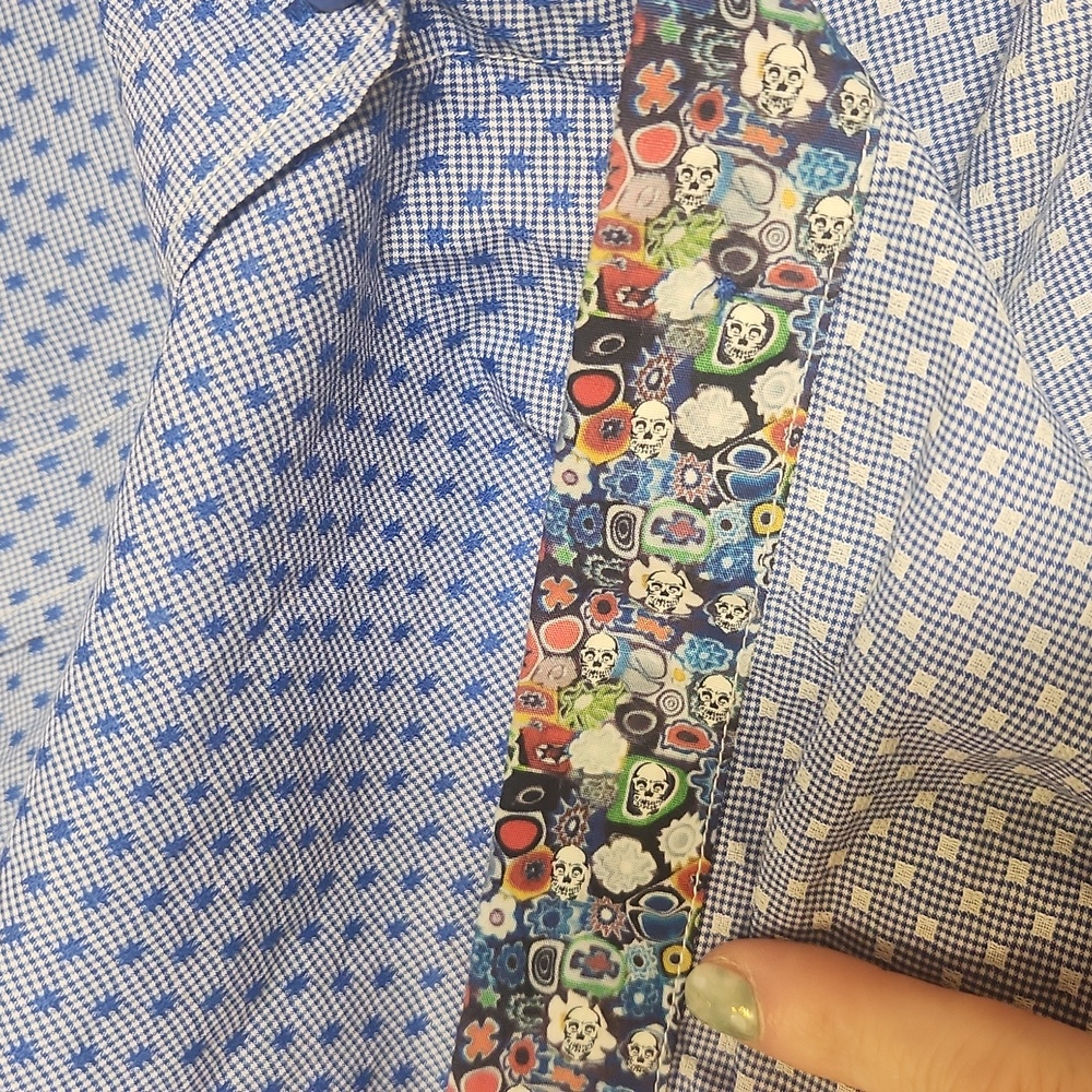 Robert Graham Buttondown, Size Large - Picture 9 of 9
